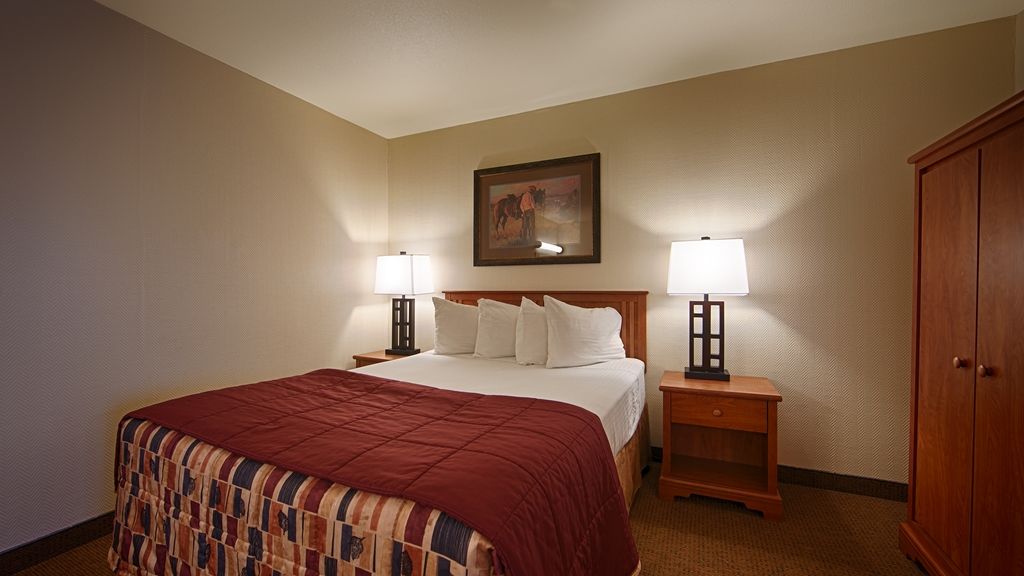 Best Western Plains Motel Wall Exterior photo