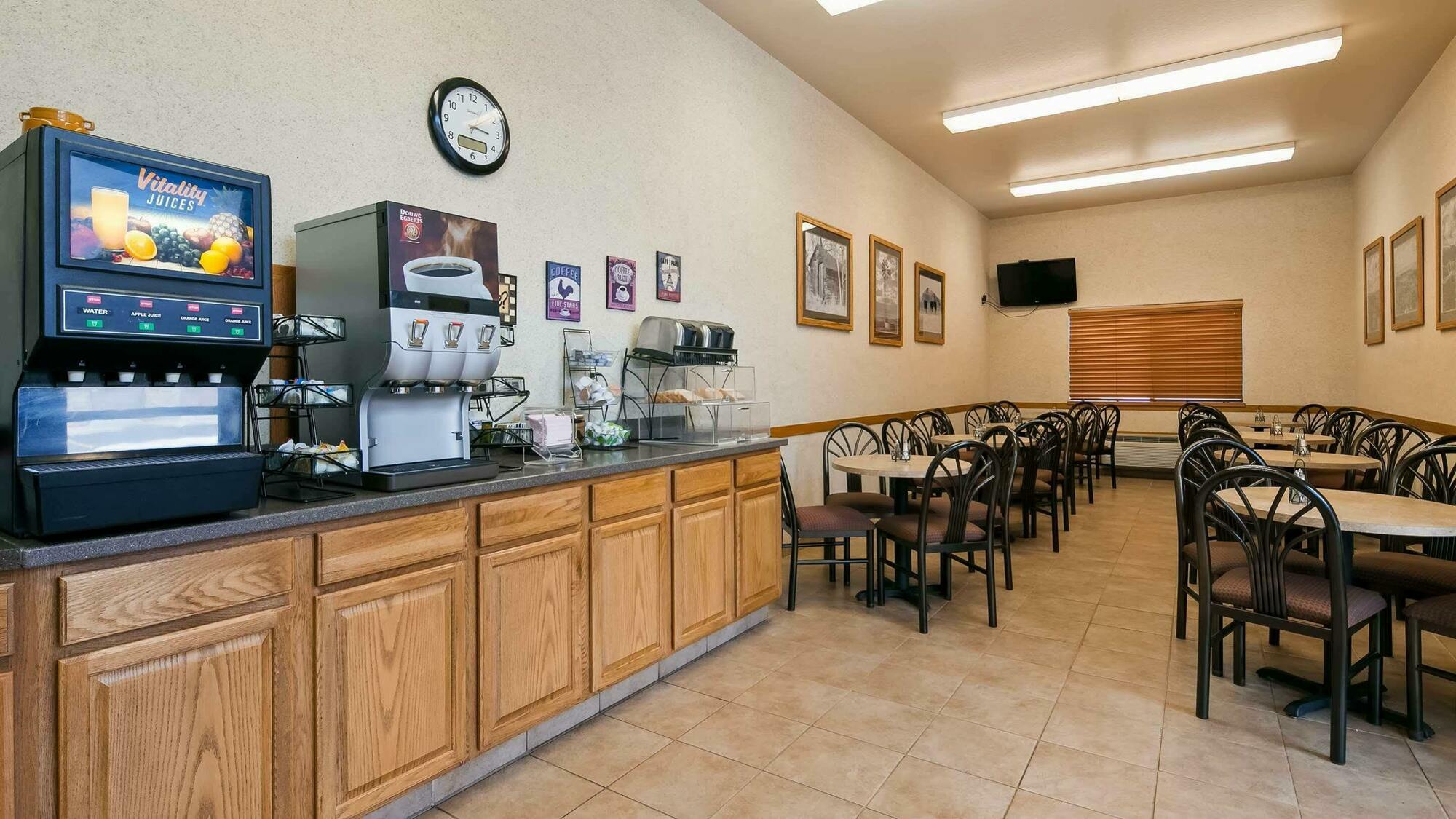 Best Western Plains Motel Wall Exterior photo